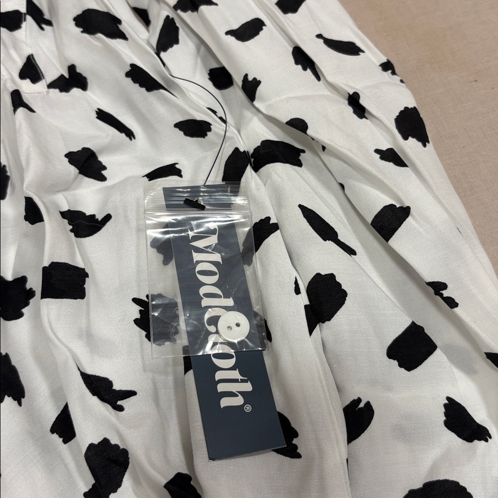 Modcloth Black And White Patterned Button Down Sh… - image 5
